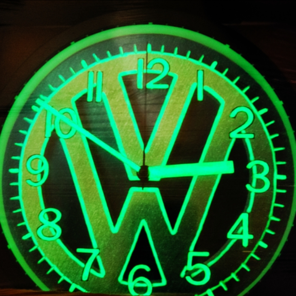 VW Volkswagen Kombie Bus Bug Jetta Garage Shop Glow In The Dark Wall Clock